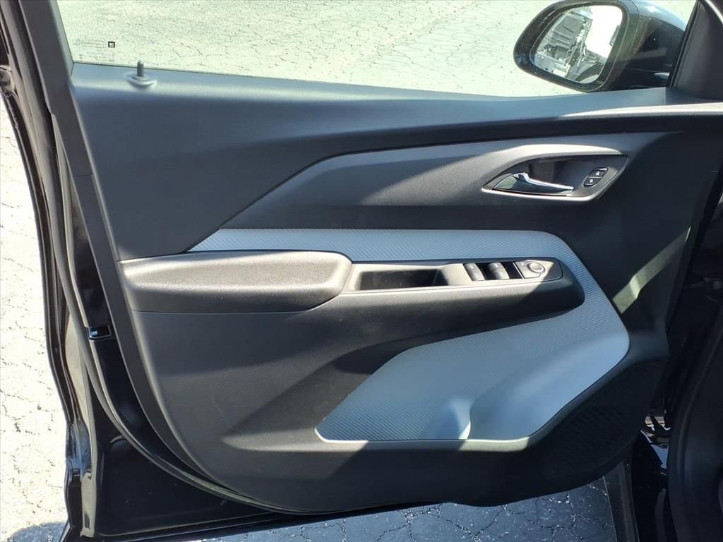 New 2027 Chevrolet Bolt RS image 11