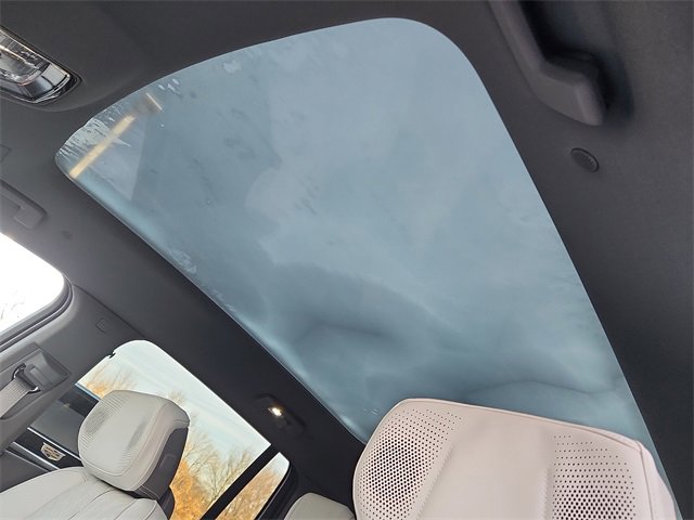 New 2025 Cadillac Escalade IQ Sport 1 w/ LPO, ONYX Package image 10