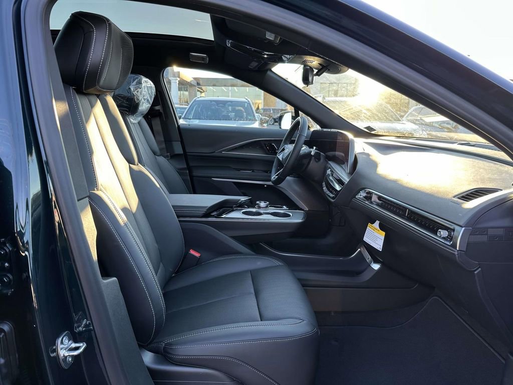 New 2026 Cadillac Lyriq Premium Luxury image 10