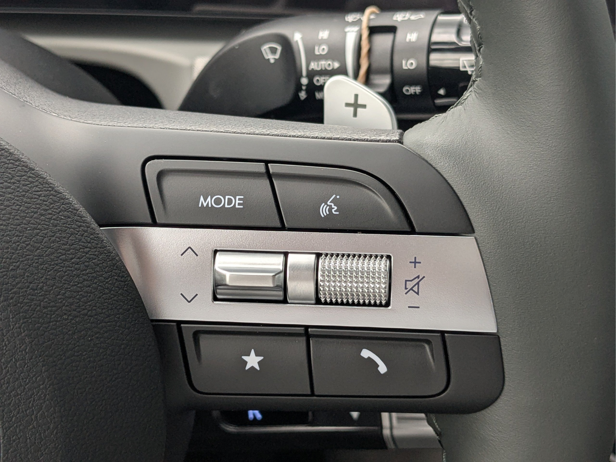 New 2026 Hyundai Tucson Limited FWD image 26