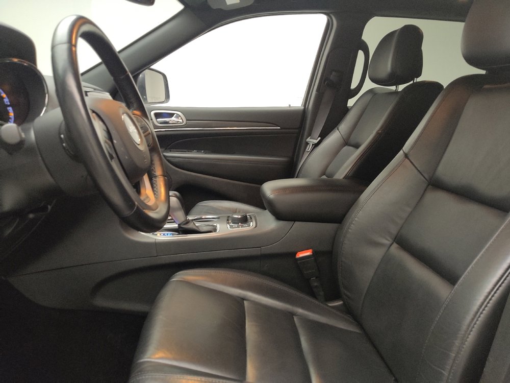 Used 2022 Jeep Grand Cherokee Limited image 17