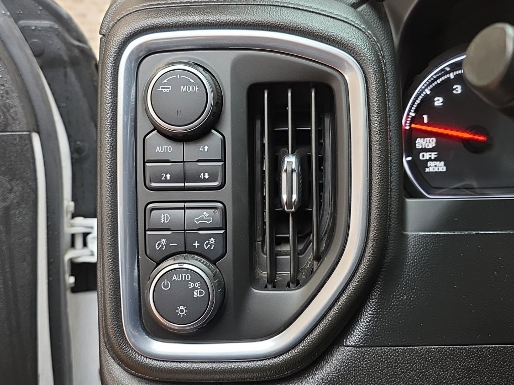 Used 2021 Chevrolet Silverado 1500 LT Trail Boss w/ Convenience Package II image 25