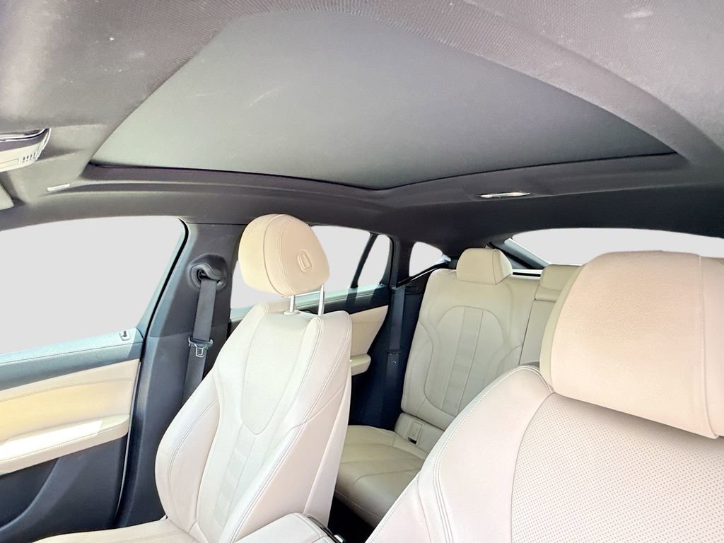 Used 2021 BMW X6 sDrive40i w/ Premium Package image 27