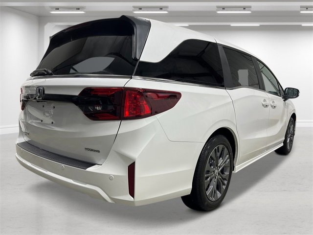 New 2026 Honda Odyssey Touring image 7