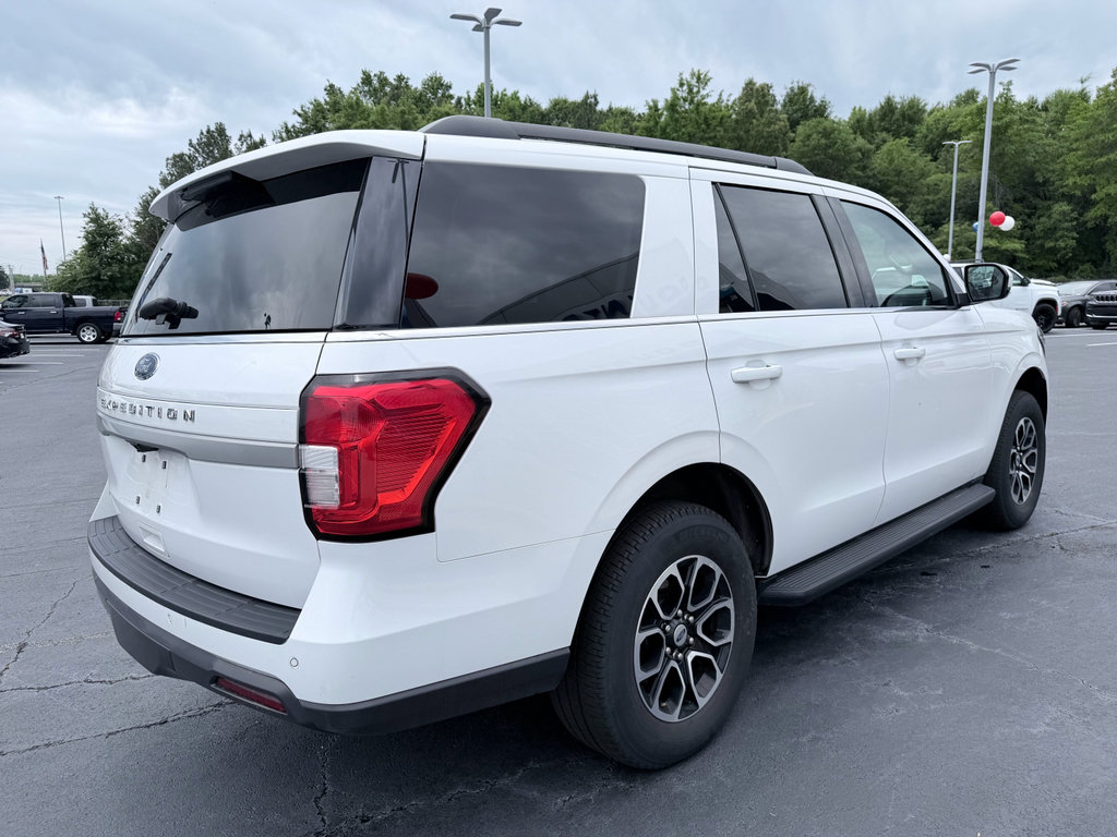 Used 2024 Ford Expedition XLT AWD/4WD image 6