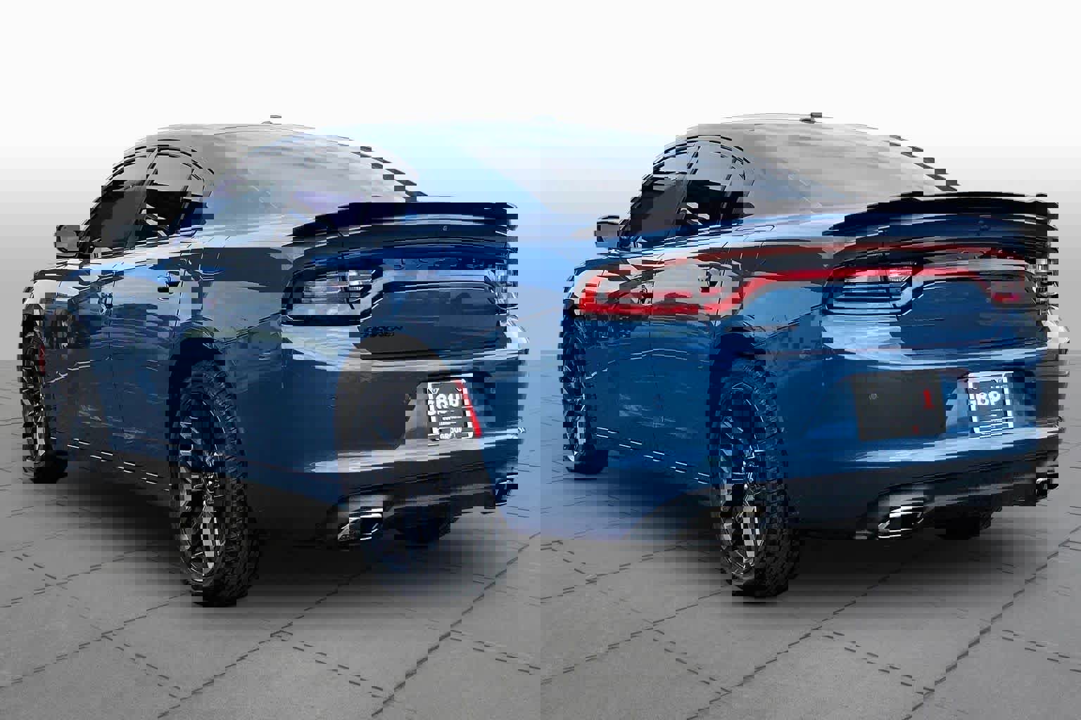 Used 2021 Dodge Charger SXT w/ Blacktop Package RWD image 12