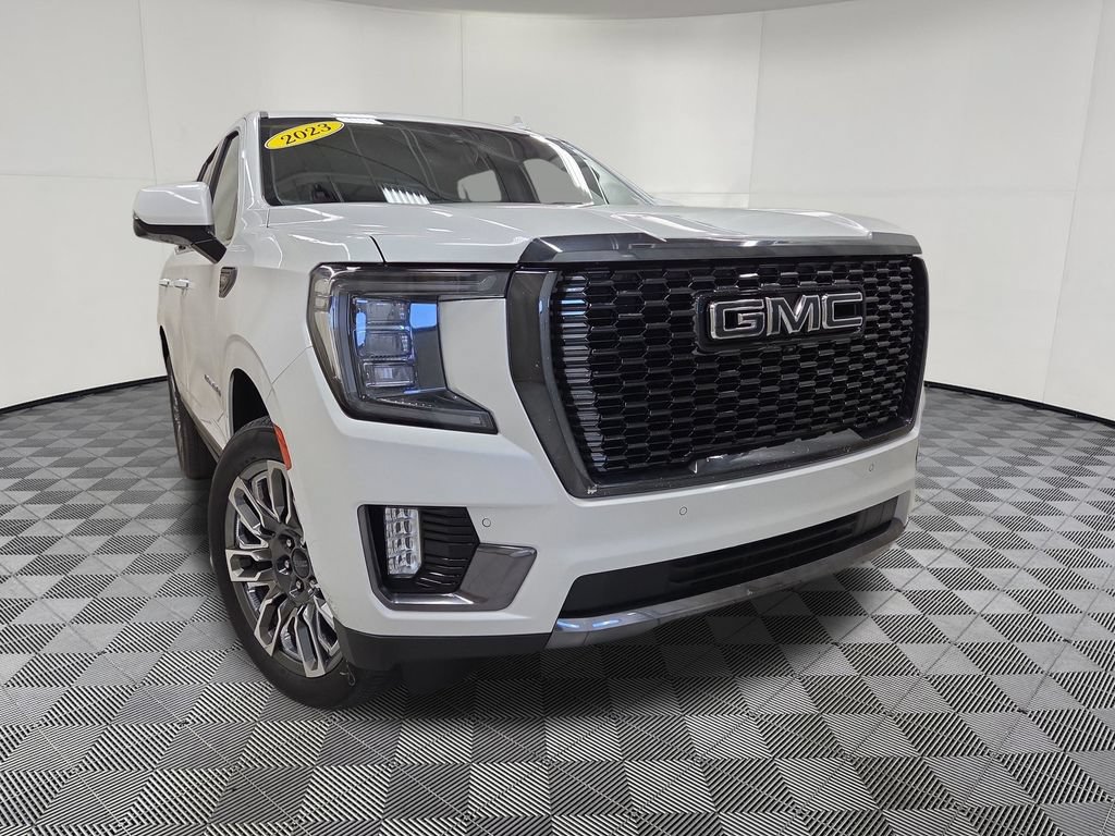 Used 2023 GMC Yukon Denali Ultimate w/ LPO, Floor Liner Package AWD/4WD image 2