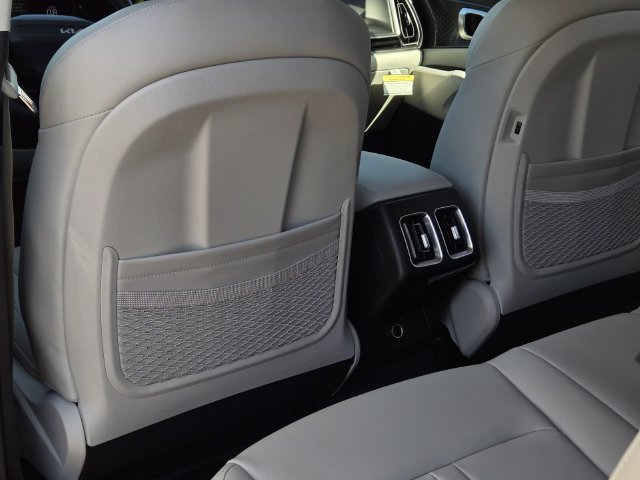 New 2026 Kia Sorento S FWD image 17