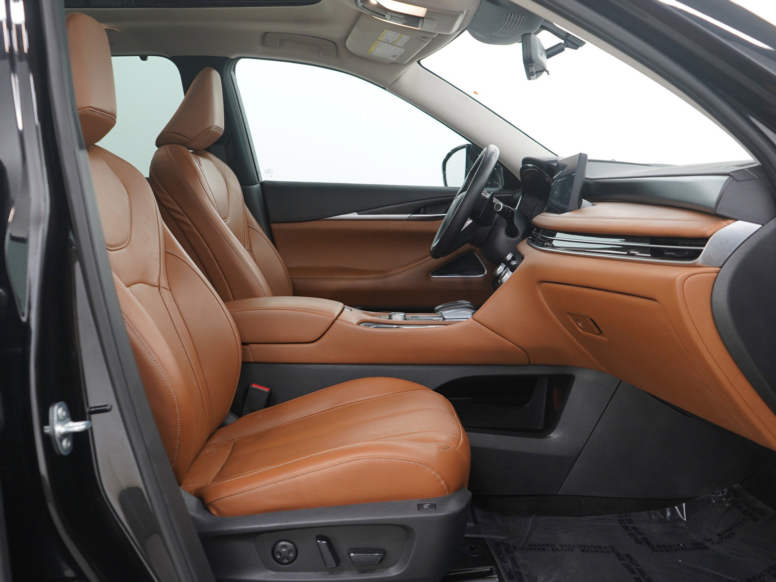 Used 2024 INFINITI QX60 Sensory image 11