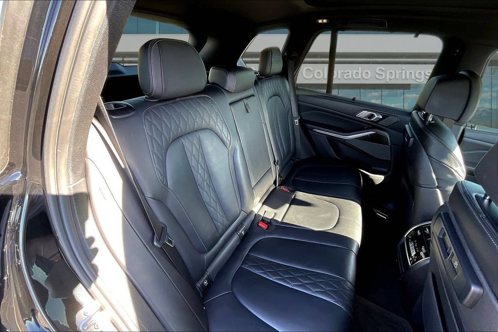 Used 2022 BMW X5 M50i w/ Executive Package AWD/4WD image 25