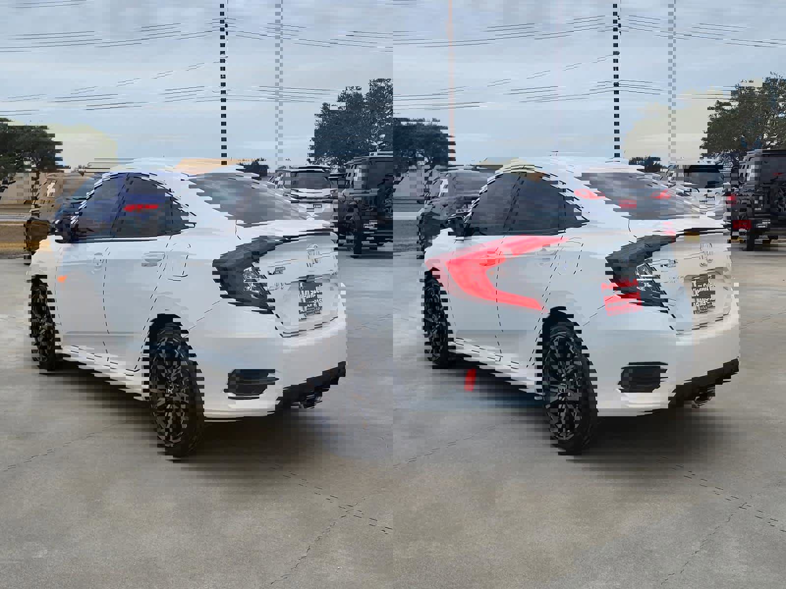 Used 2021 Honda Civic Sport image 3