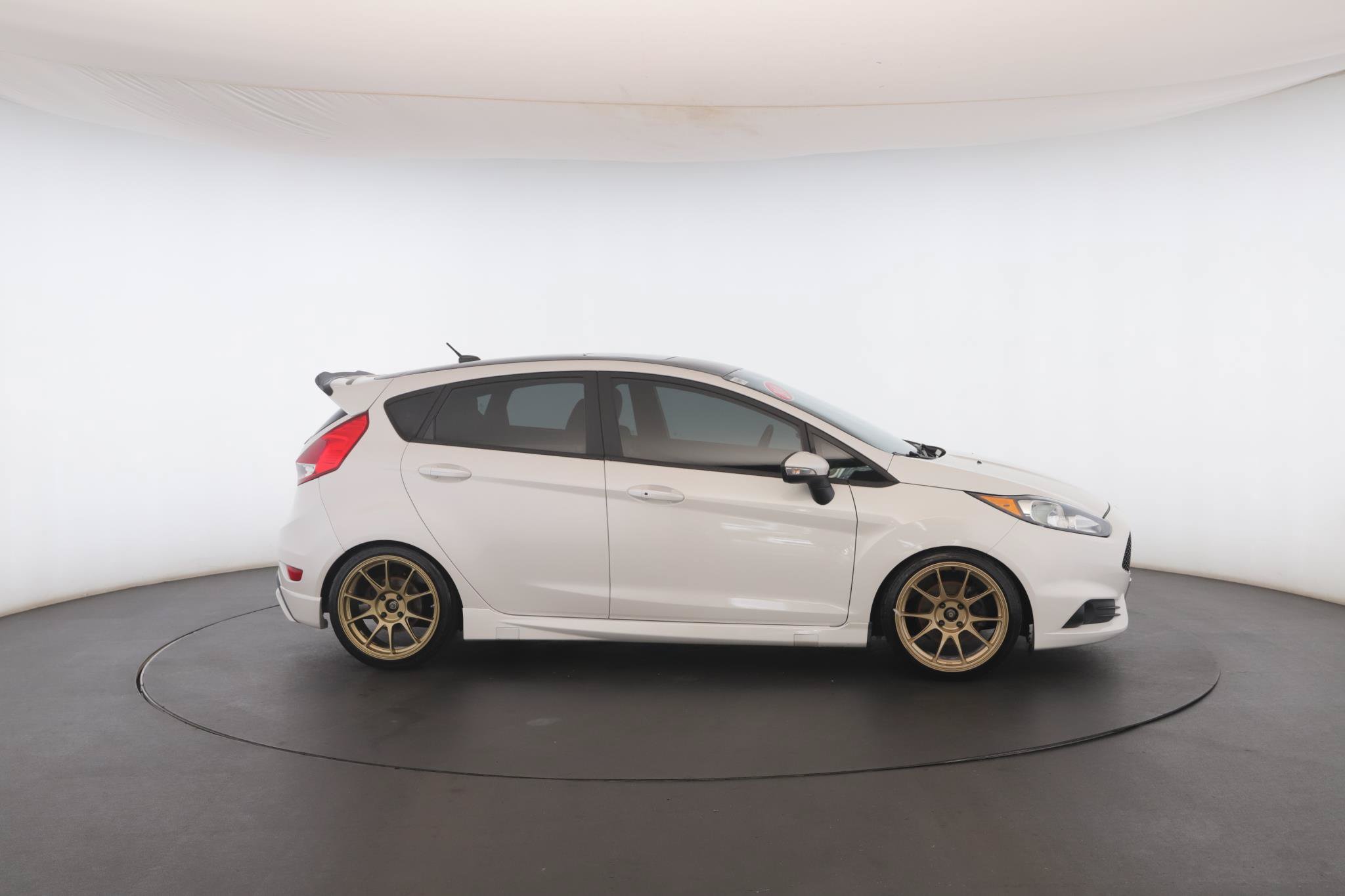 Used 2016 Ford Fiesta ST w/ ST Recaro Package FWD image 20