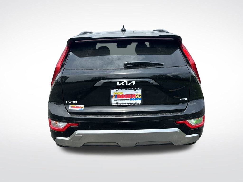 New 2025 Kia Niro EX Touring image 4