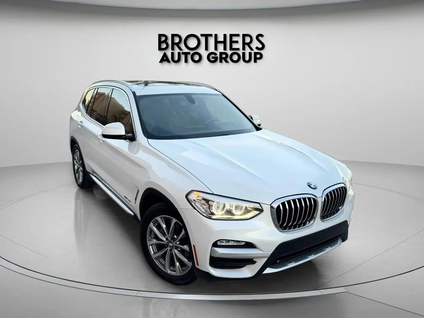 Used 2018 BMW X3 xDrive30i image 1