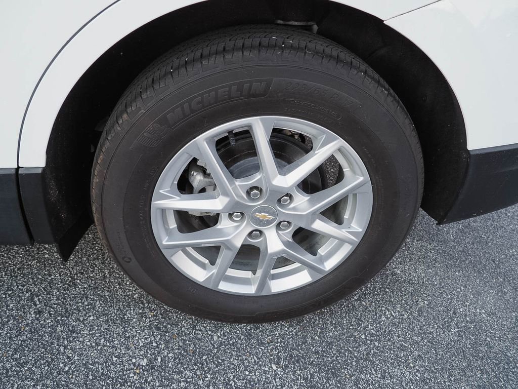 Used 2023 Chevrolet Equinox LT image 7