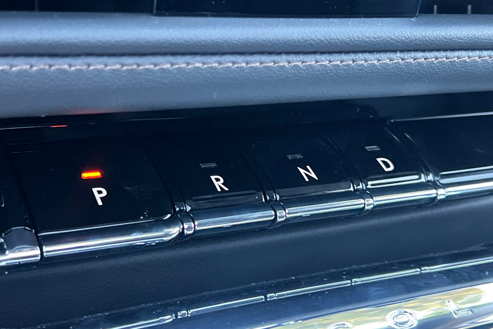 New 2026 Lincoln Aviator AWD w/ Jet Appearance Package image 20