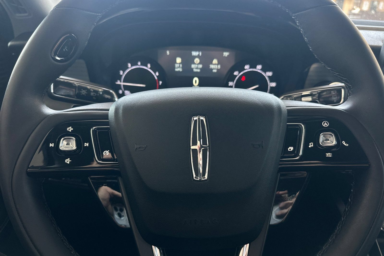 Certified 2022 Lincoln Corsair FWD image 23