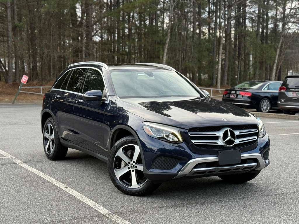 Used 2019 Mercedes-Benz GLC 350e 4MATIC image 4
