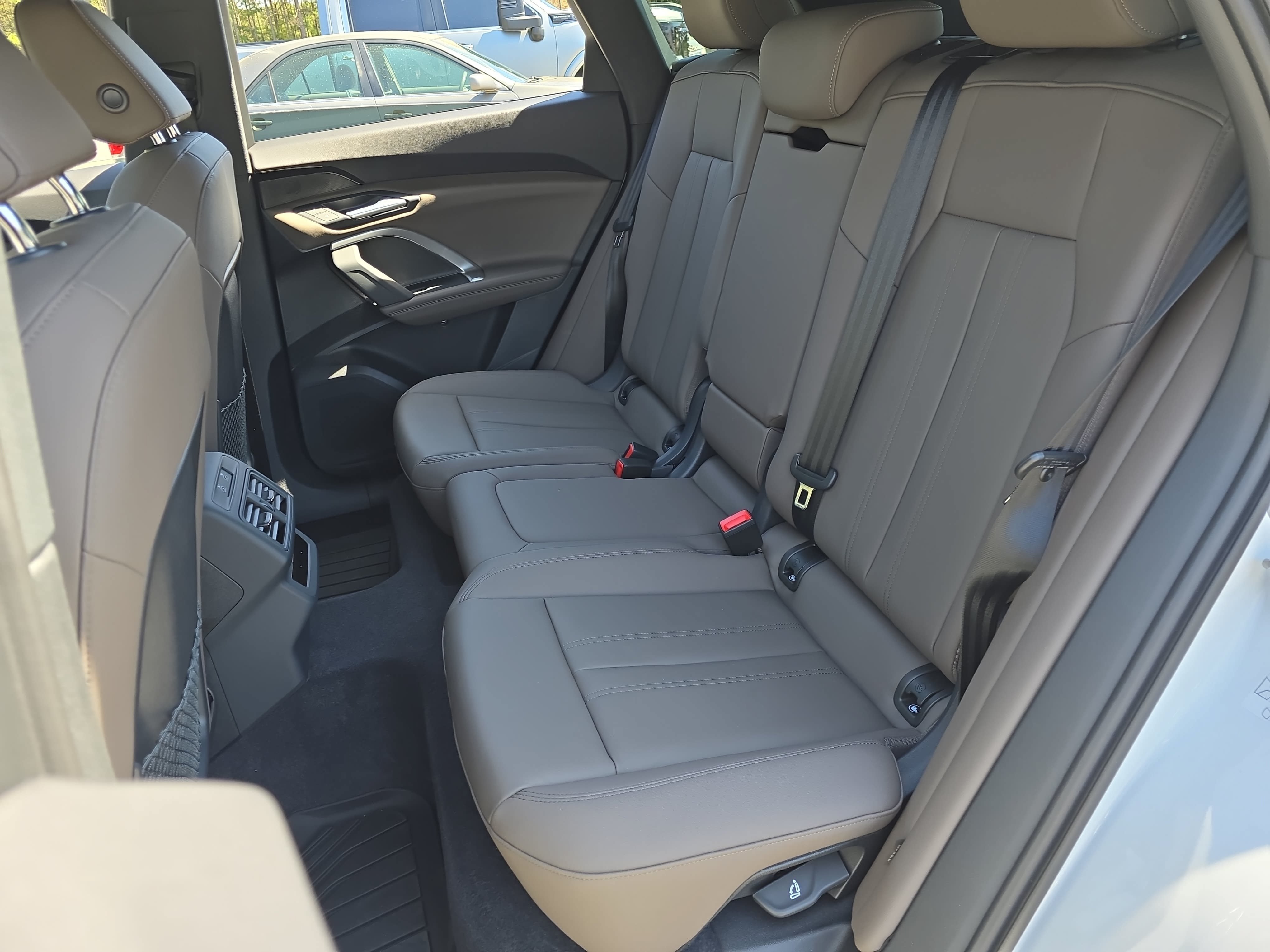 Used 2025 Audi Q5 Premium AWD/4WD image 14