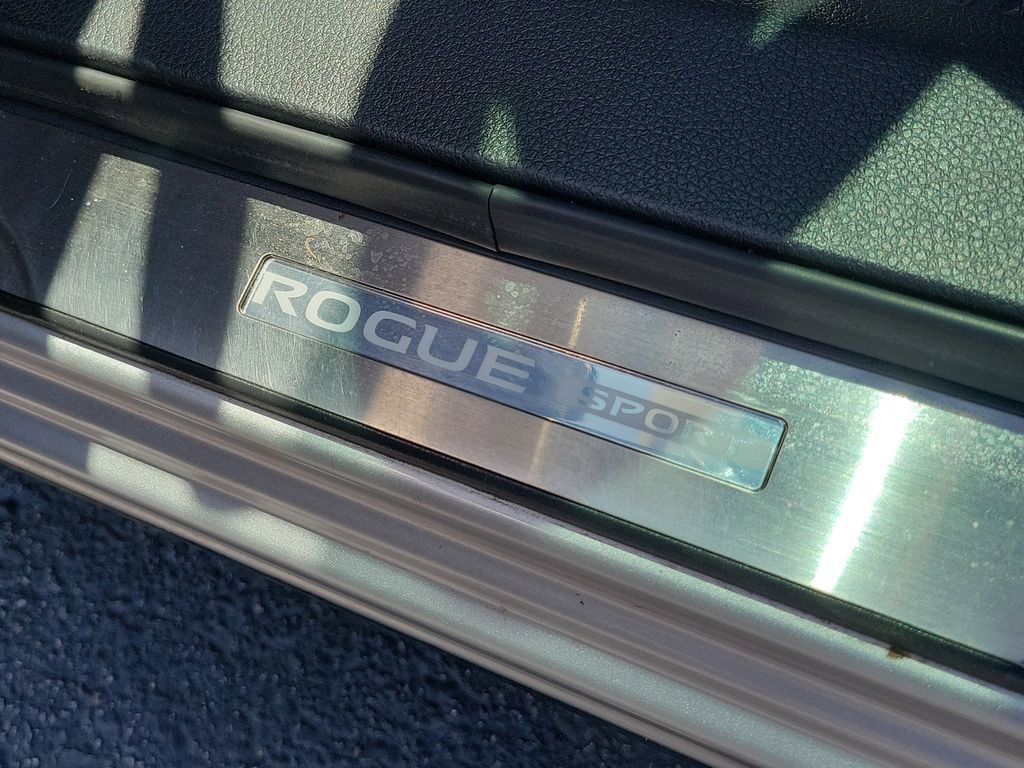 Used 2020 Nissan Rogue Sport SV FWD image 20