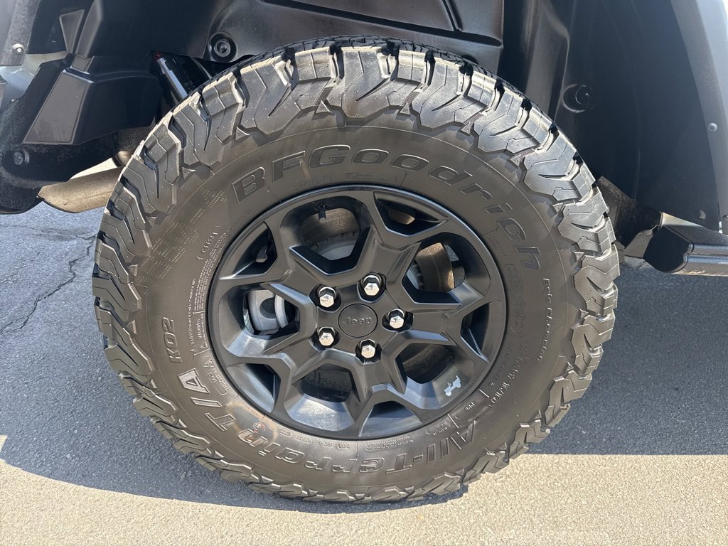 Used 2023 Jeep Wrangler Unlimited Rubicon 4xe AWD/4WD image 12