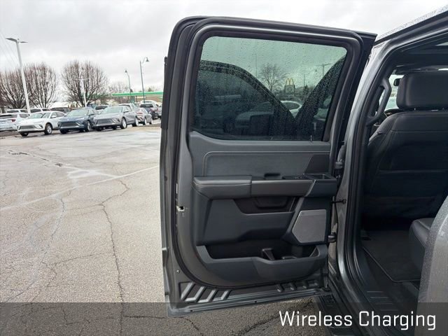 Used 2025 Ford F150 Lariat w/ Equipment Group 501A Mid image 29
