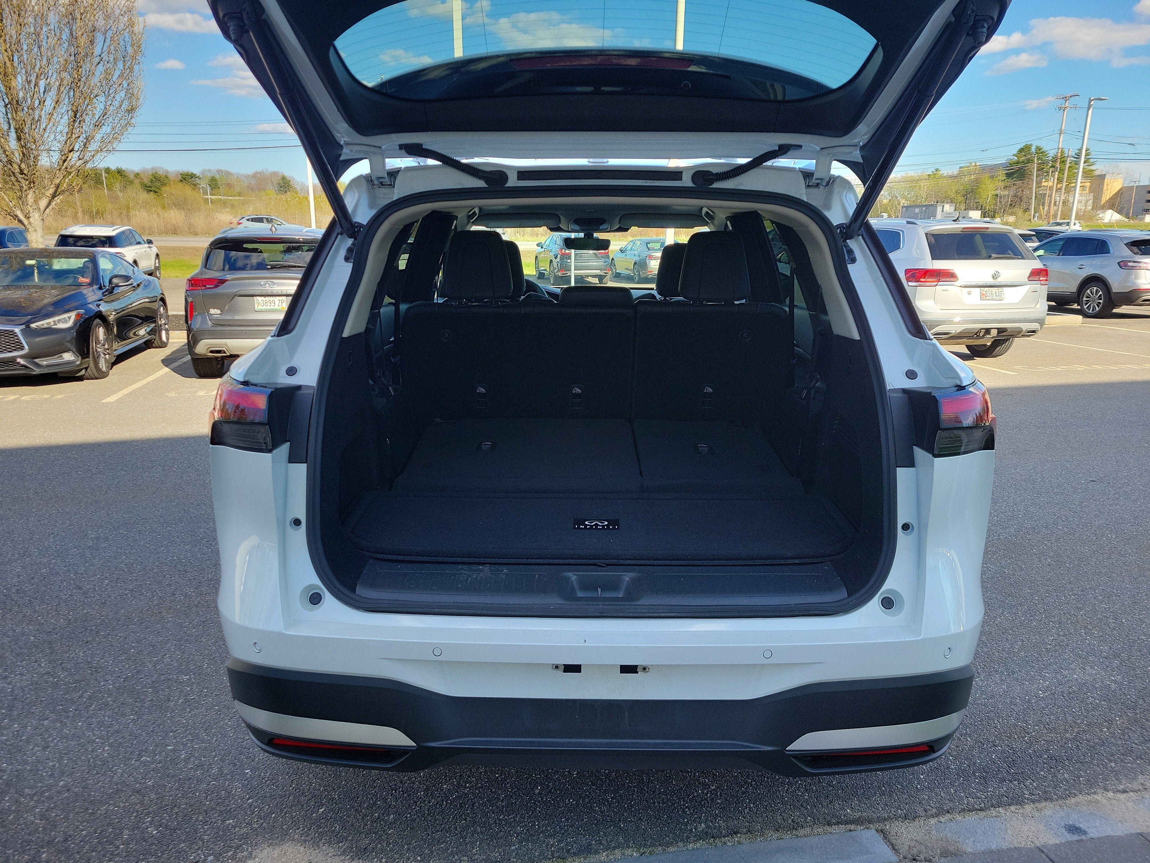 Used 2026 INFINITI QX60 Luxe w/ Cargo Package AWD/4WD image 16