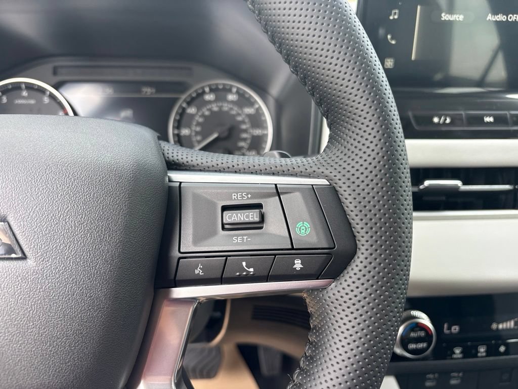 New 2026 Mitsubishi Outlander SE FWD image 19
