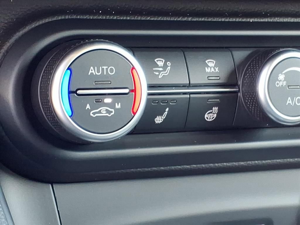 New 2026 Alfa Romeo Stelvio Sprint w/ Convenience Package image 17