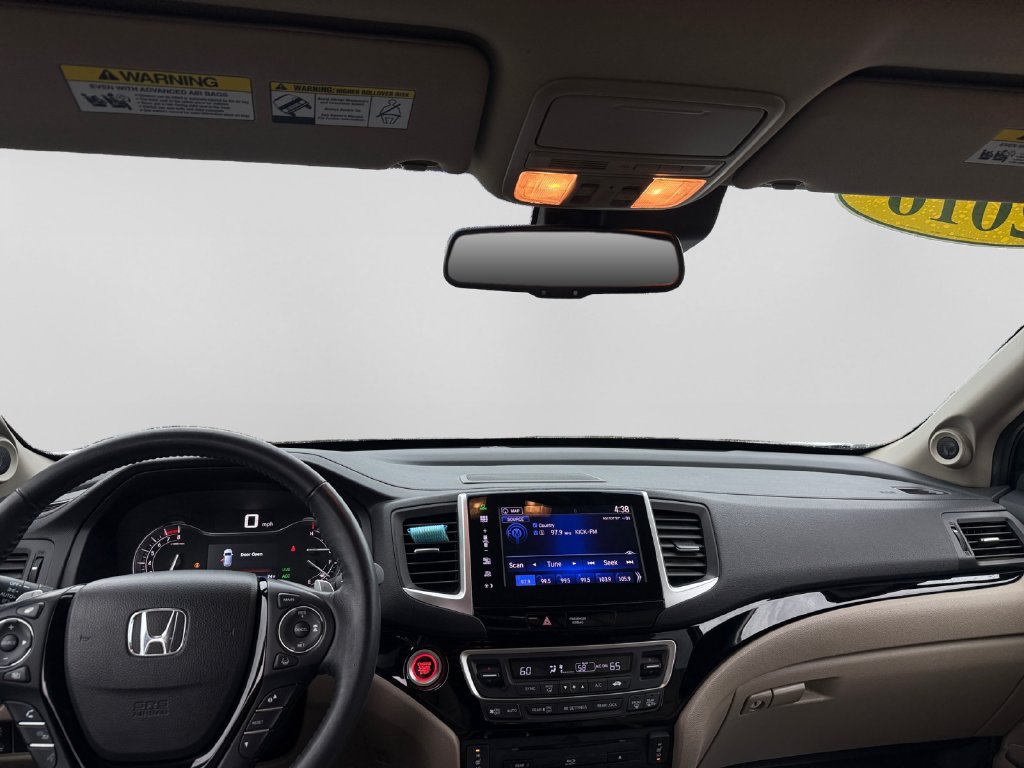 Used 2016 Honda Pilot Touring image 19