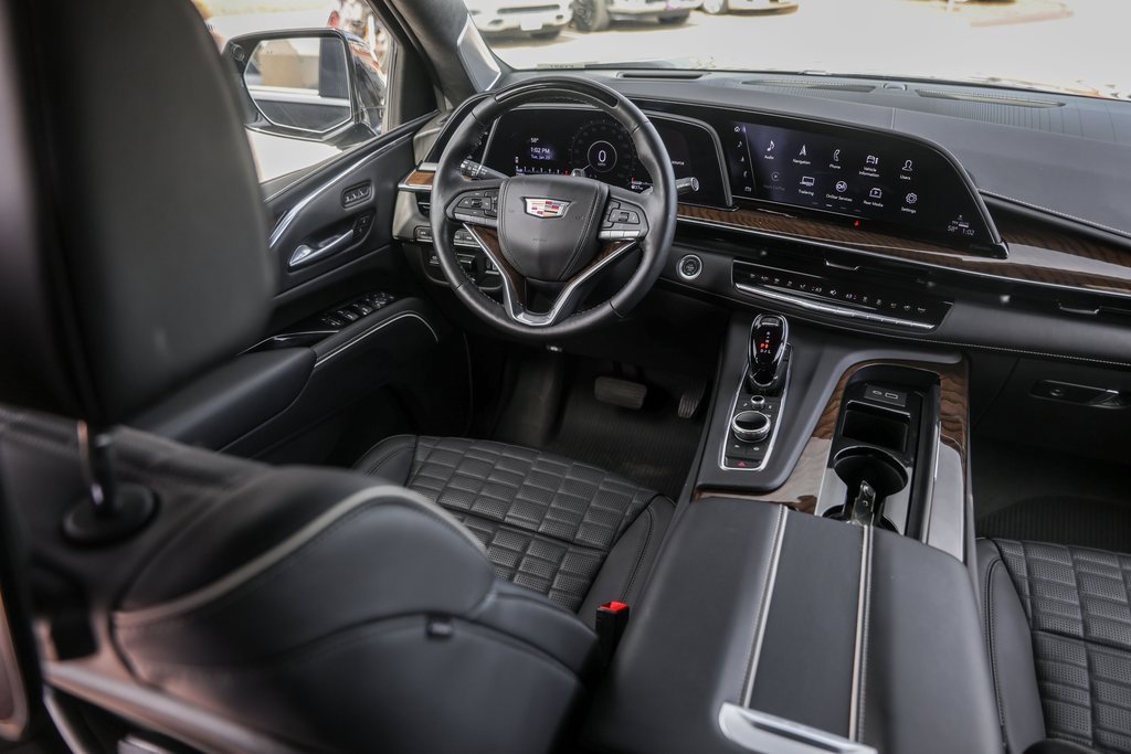 Used 2024 Cadillac Escalade Premium Luxury Platinum image 29