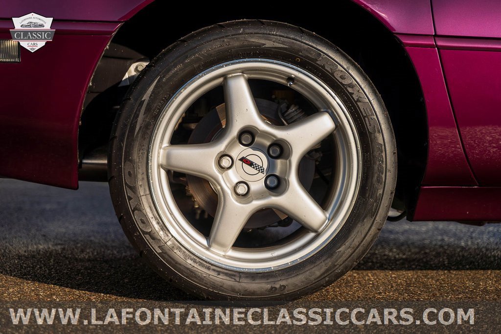 Used 1995 Chevrolet Corvette ZR1 image 32