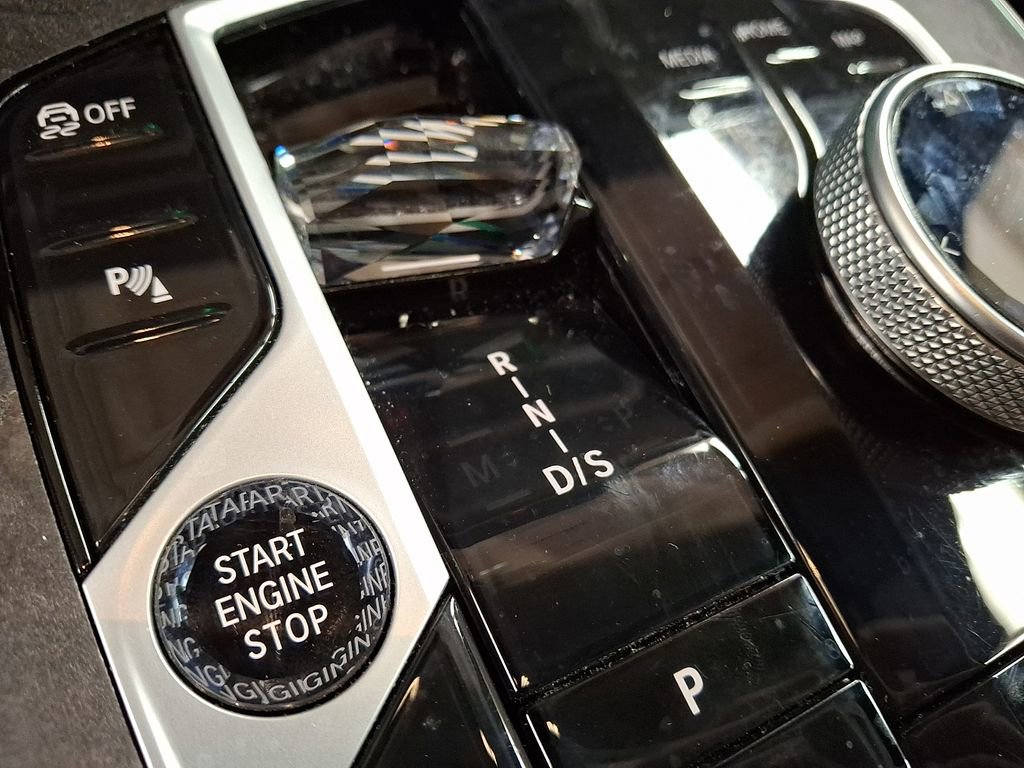 Certified 2023 BMW X7 xDrive40i w/ Executive Package image 12