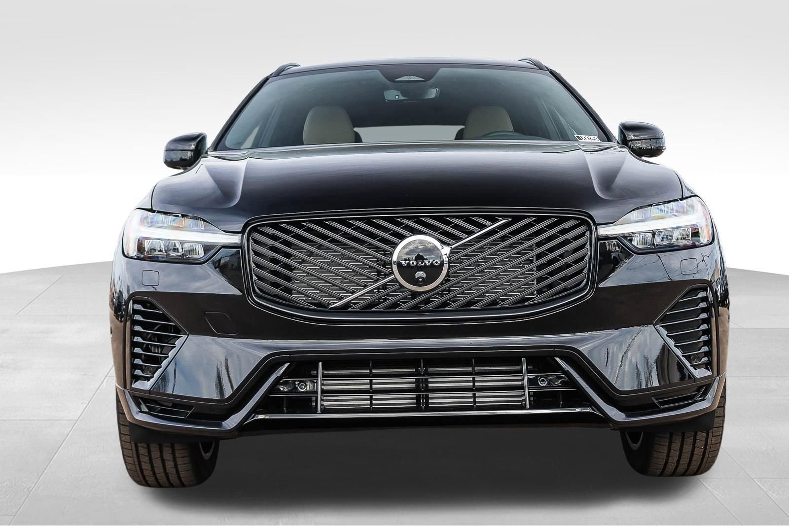 New 2026 Volvo XC60 T8 Plus w/ Protection Package Premier image 2