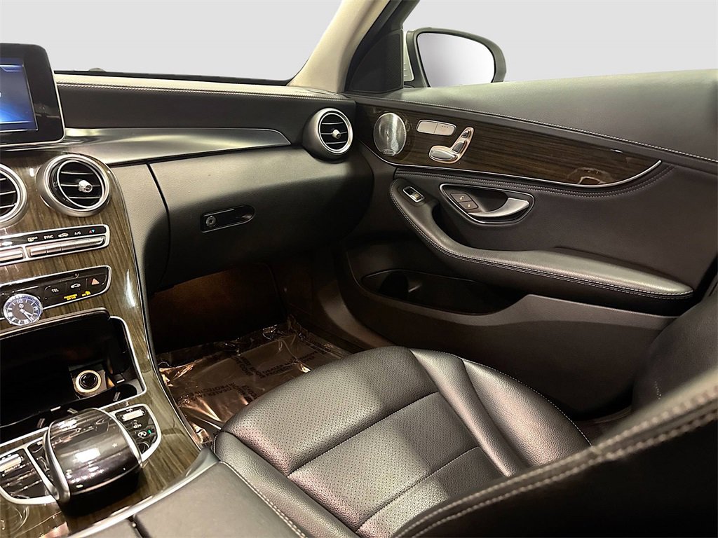 Used 2015 Mercedes-Benz C 300 4MATIC Sedan image 28
