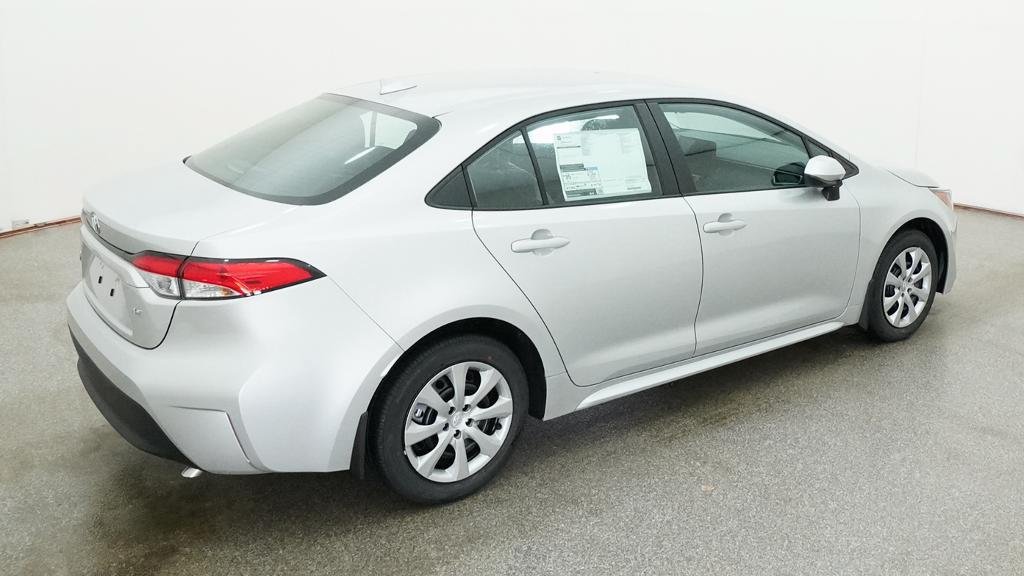 New 2027 Toyota Corolla LE FWD image 18