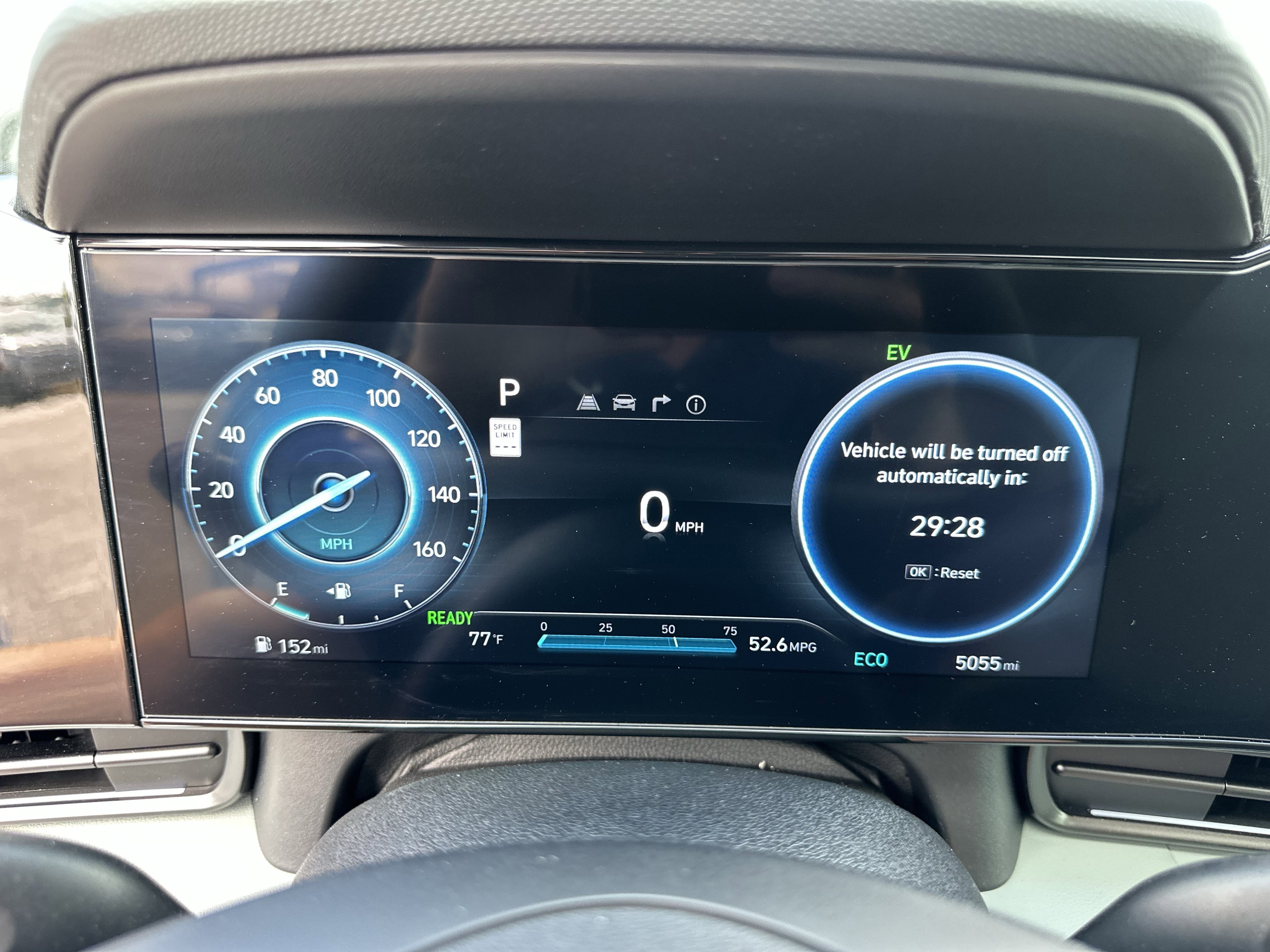 Used 2025 Hyundai Elantra Limited image 35