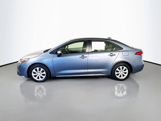 Used 2025 Toyota Corolla LE image 4