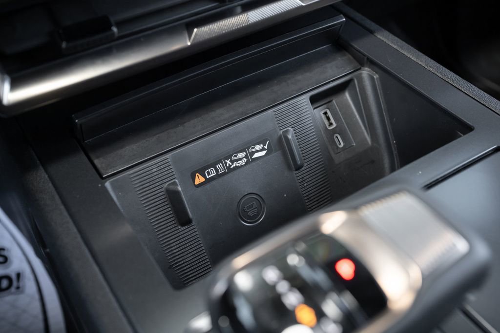 Used 2024 GMC Hummer EV 2X w/ Extreme Off-Road Package AWD/4WD image 38