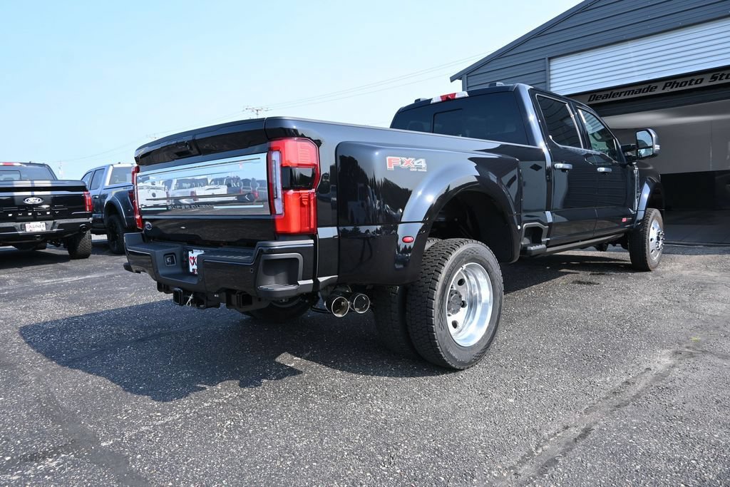 New 2026 Ford F450 Platinum w/ Platinum Plus Package AWD/4WD image 24