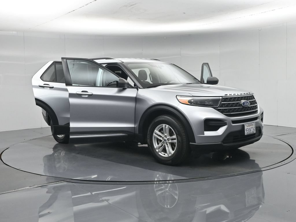 Certified 2022 Ford Explorer XLT RWD image 49