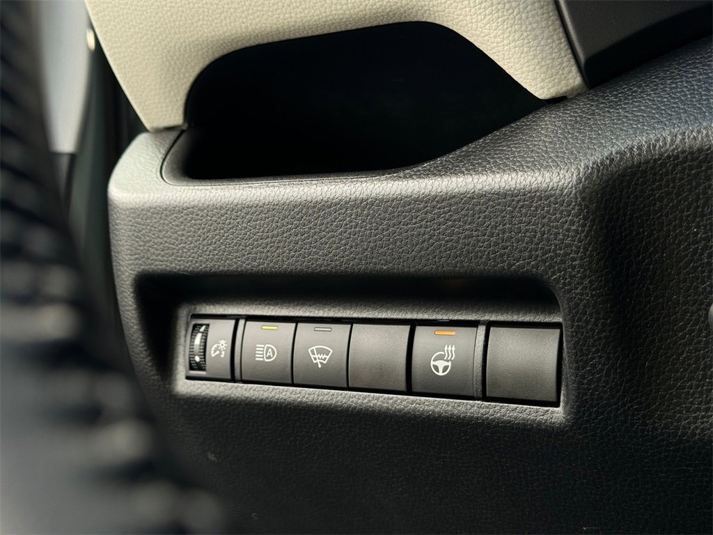 Certified 2022 Toyota RAV4 XLE image 29