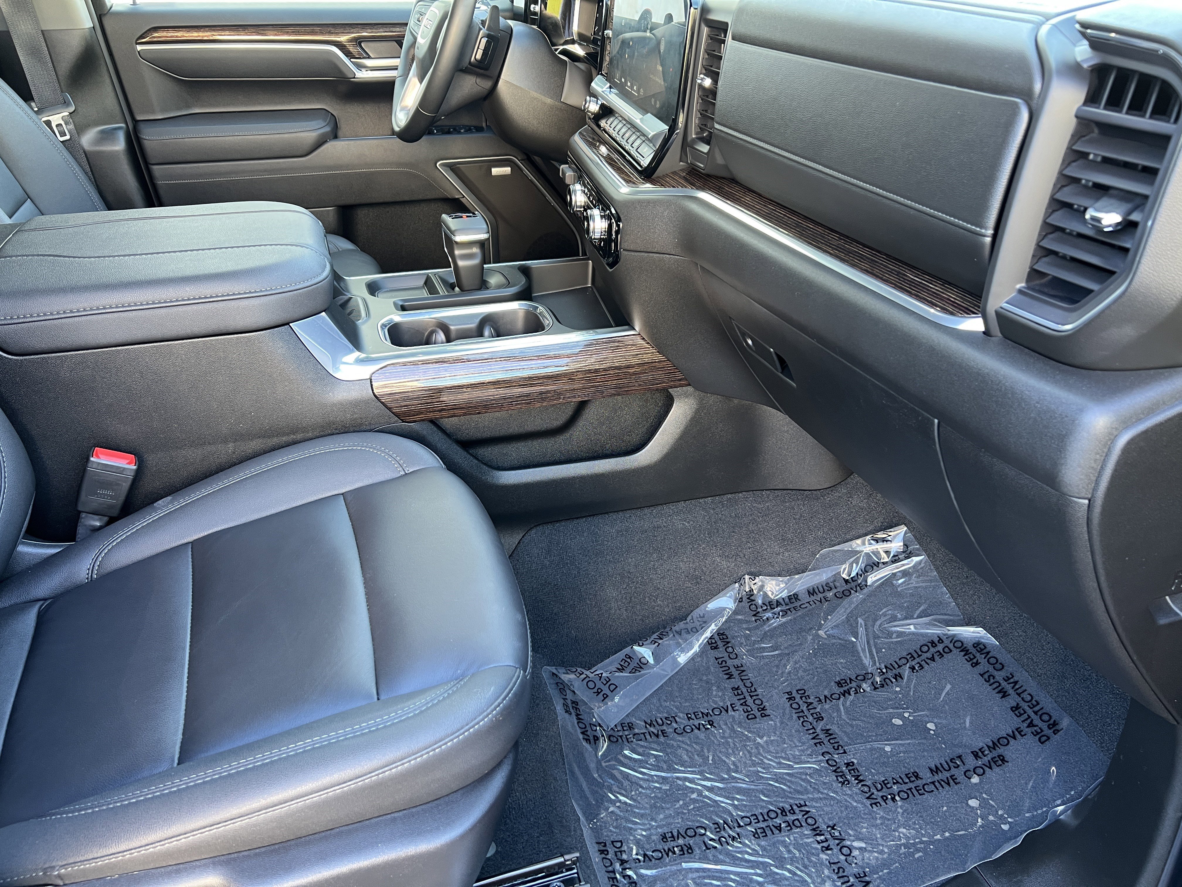 Used 2025 GMC Sierra 1500 Elevation w/ Elevation Premium Package AWD/4WD image 20