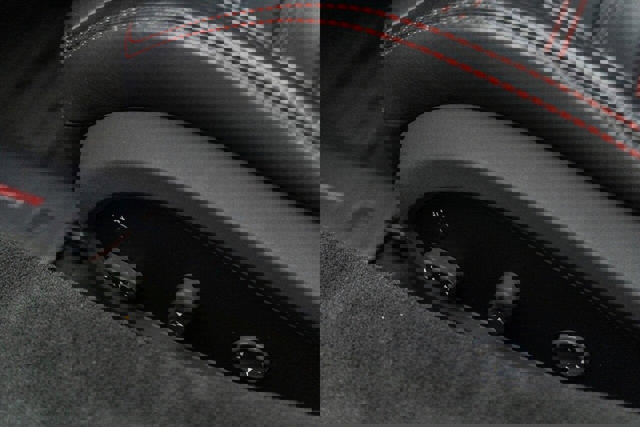 Used 2022 Ferrari F8 Tributo image 35