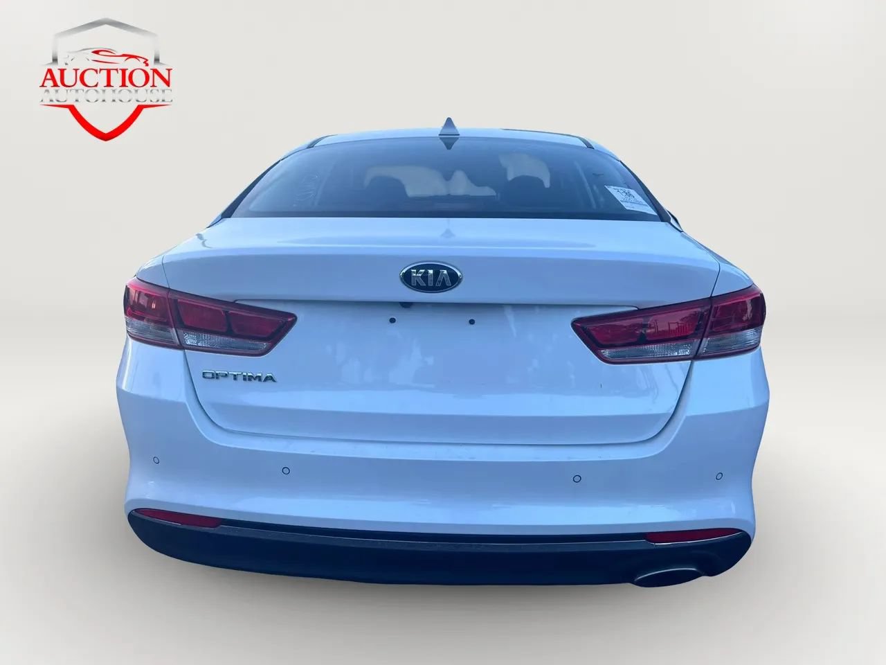 Used 2018 Kia Optima LX w/ 17" Alloy Wheels Package FWD image 3