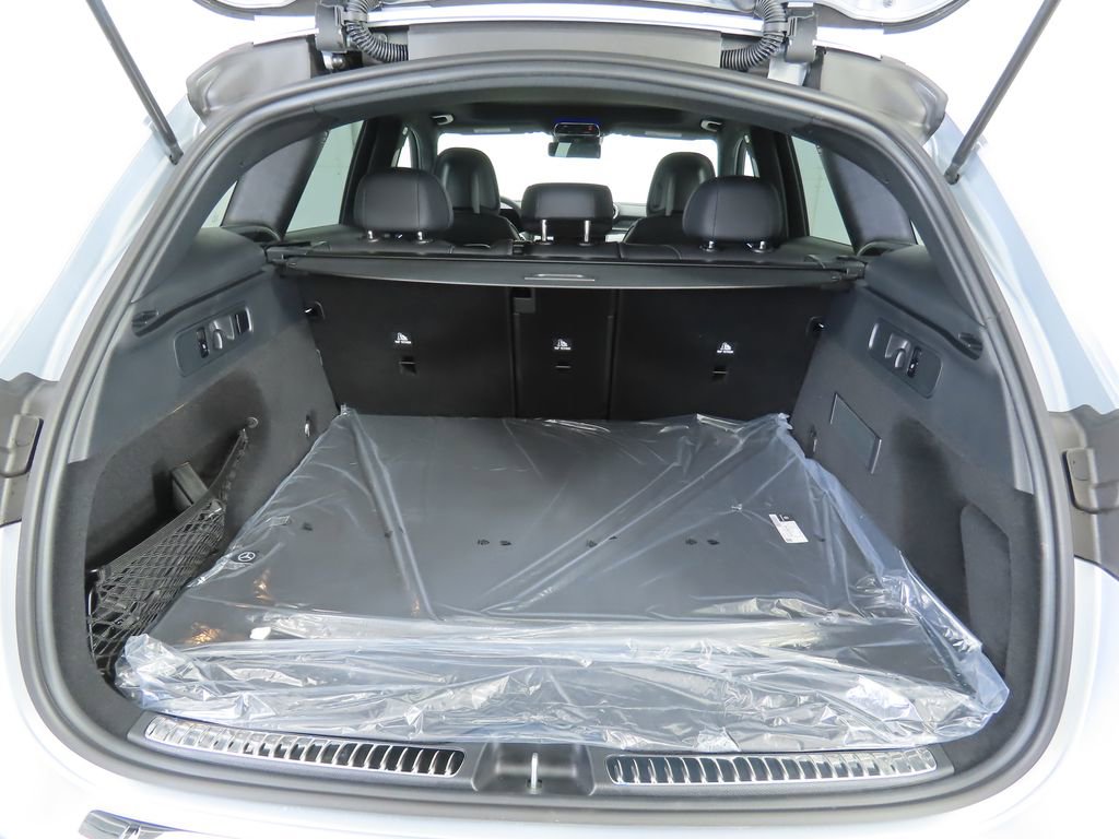 Certified 2025 Mercedes-Benz GLC 300 image 28