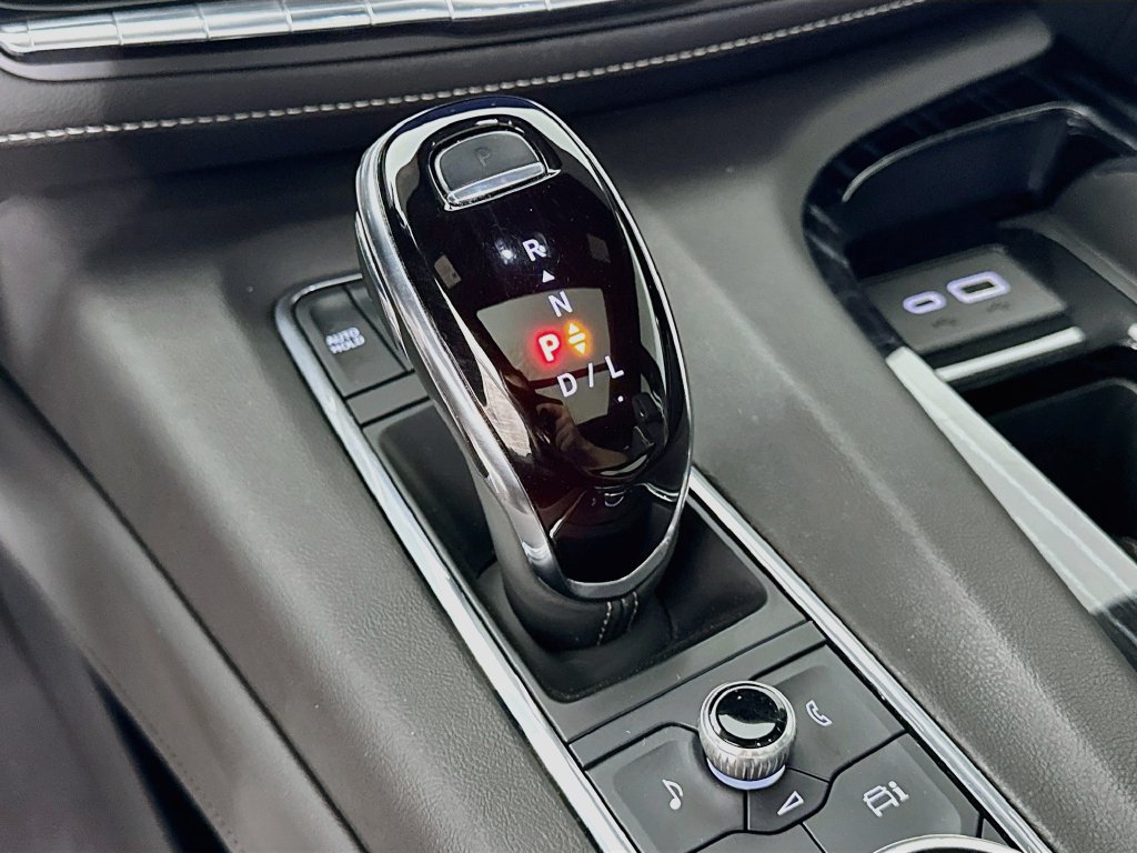 Used 2023 Cadillac Escalade Sport w/ Touring Package AWD/4WD image 21