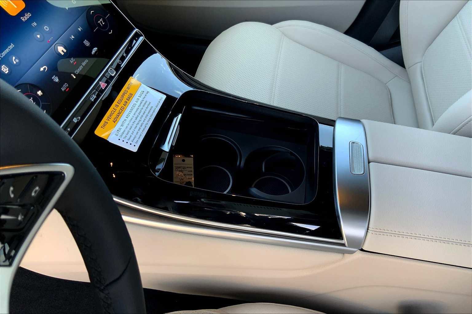 Certified 2025 Mercedes-Benz GLC 300 4MATIC image 10