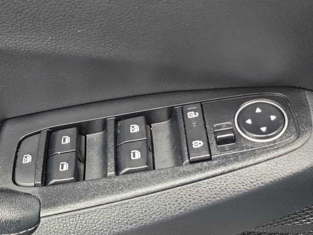 Used 2024 Kia Seltos EX FWD image 19