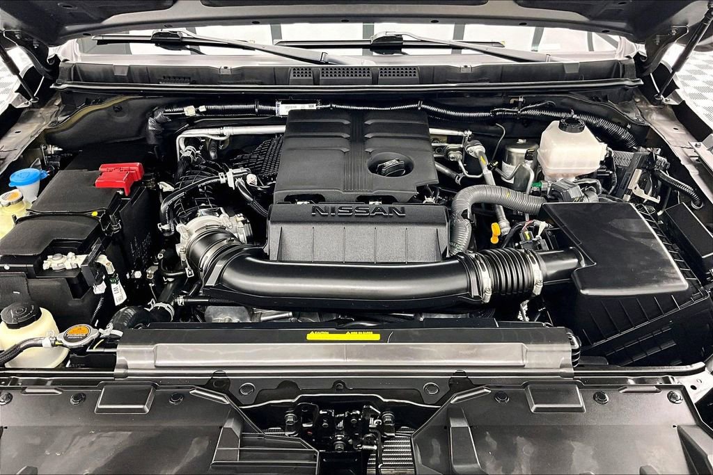 Used 2025 Nissan Frontier SV image 10